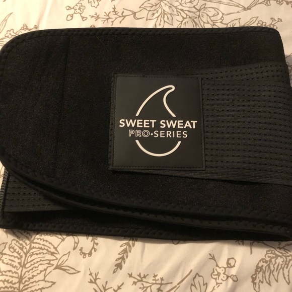 Sweet sweat pro series waist trimmer belt with adjustable straps - Picture 8 of 8